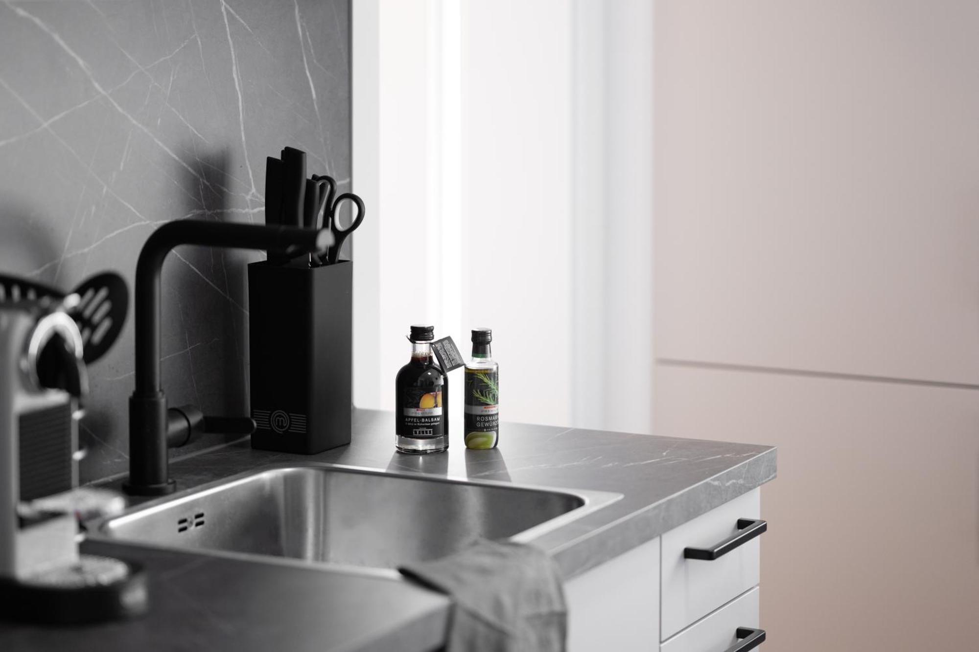 Luxury Sedda Bed, Nespresso, Netflix Linz Exterior foto